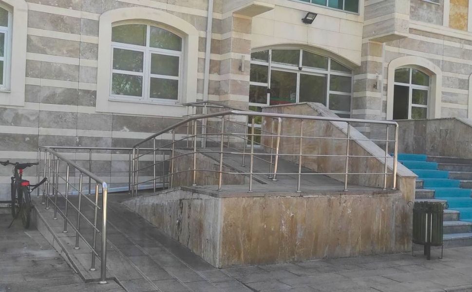 Uşak Adliye Sarayında 2’inci Bir Engelli Girişi Var