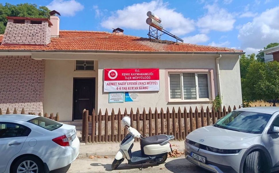Uşaklı Vatanperver Müftünün Adı Kur’an Kursuna Verildi