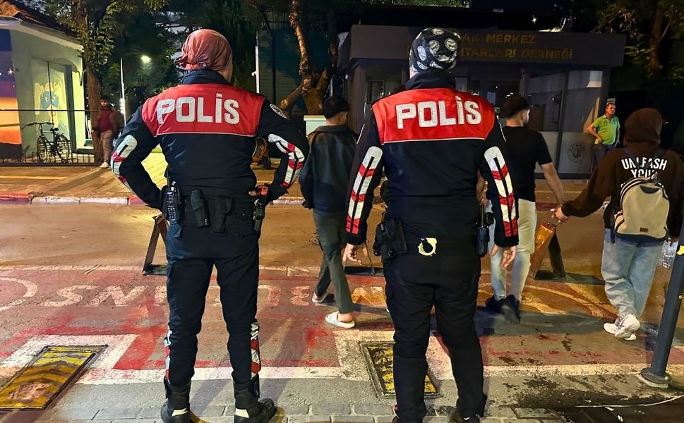 Uşak’ta Gece Operasyonlarında Aranan 8 Kişi Yakalandı