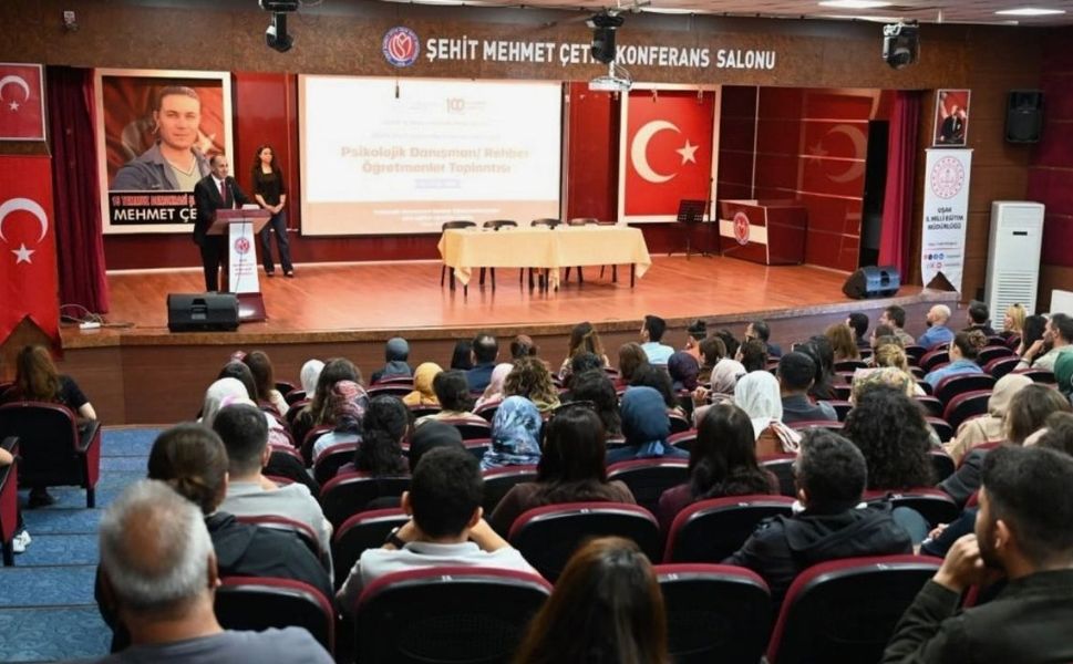 Uşak’ta Psikolojik Danışman ve Rehber Öğretmenler Toplantısı