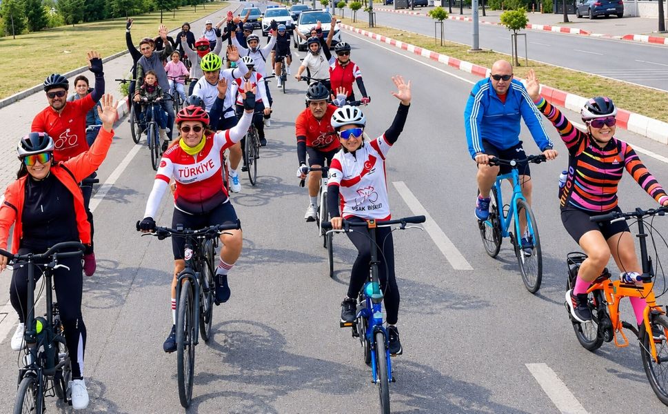 Uşak’ta Türkiye Pedallıyor Etkinliği Büyük Coşkuyla Gerçekleştirildi