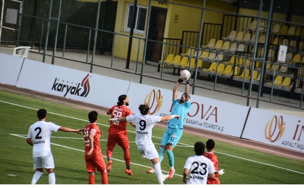 Uşakspor Hezimete Uğradı: Balıkesirspor: 4 - Uşakspor: 1