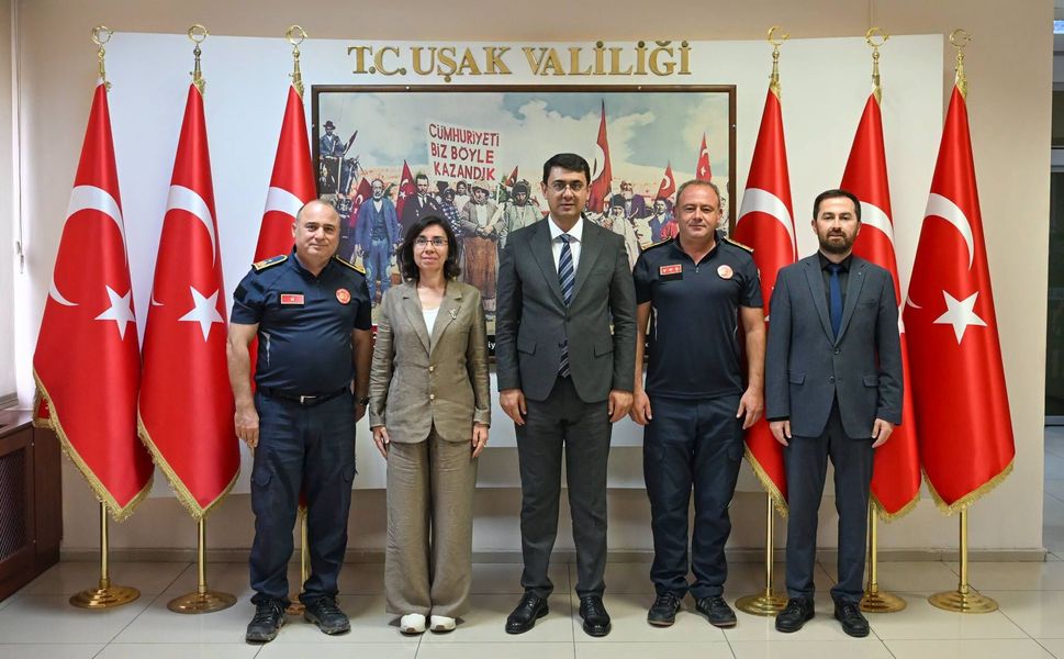 Uşak İtfaiyesi’nden Vali Kartal’a Ziyaret