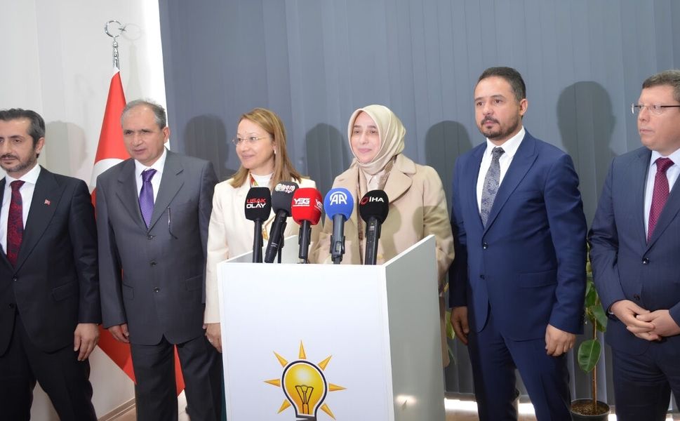 AK Parti Genel Başkan Yardımcısı ve Grup Başkanvekili Özlem Zengin Uşak’ta