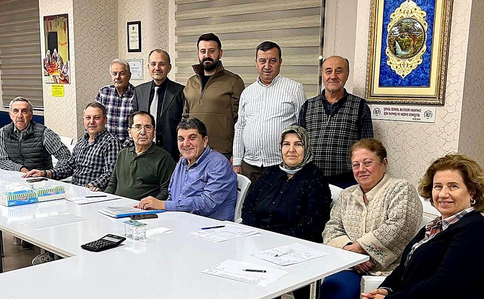 Karahallılar Vakfından 200 Öğrenciye Burs Desteği