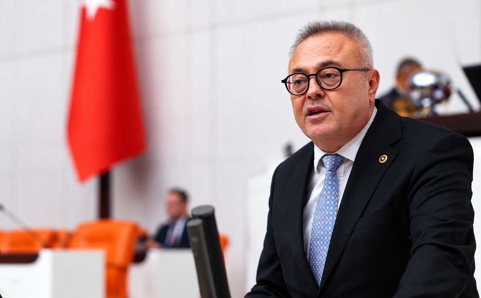 Uşak Milletvekili Ali Karaoba Meclis'te İlk 10'a Girdi