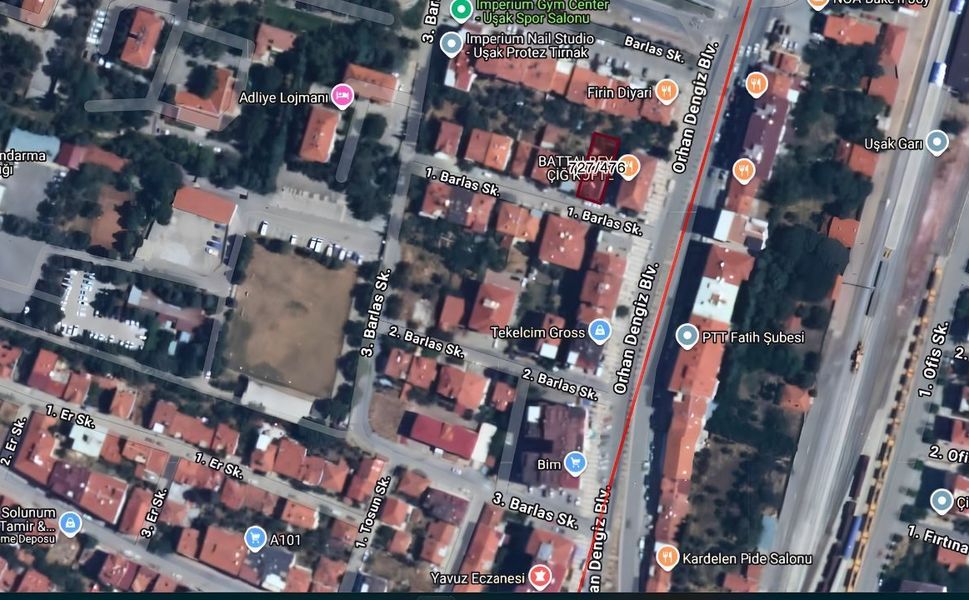 Uşak'ta 3 Katlı Bina Mahkemeden Satışa Çıkarıldı