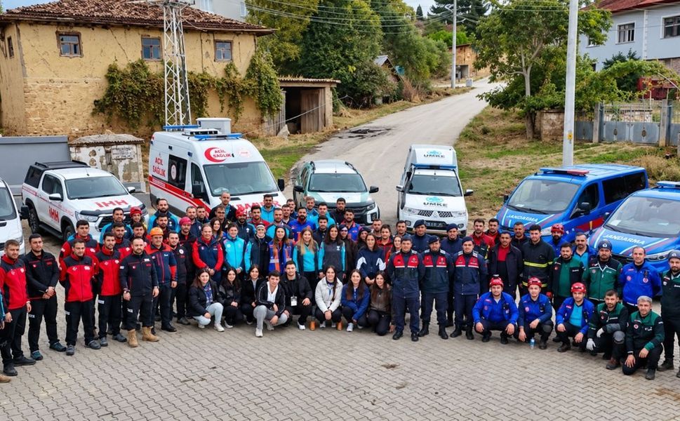 Uşak UMKE Karlık Köyünde Afetlere Hazırlandı