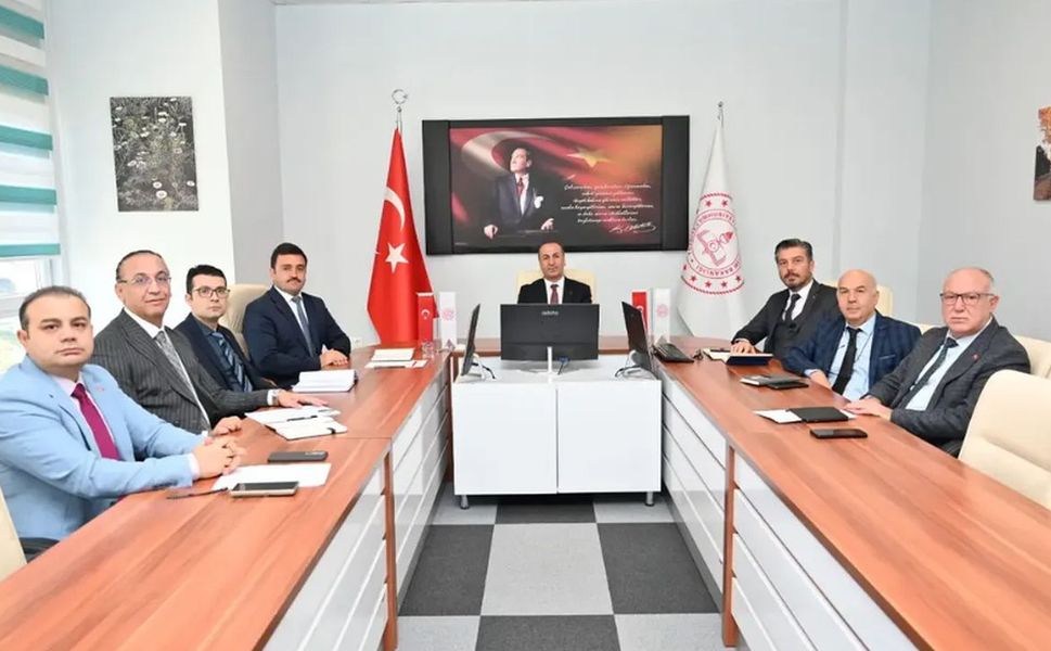 Uşak'ta Eğitim Yöneticileri Bir Araya Geldi