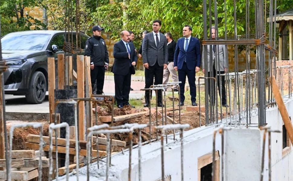 Uşak Valisi Dr. Serdar Kartal Banaz'ı Ziyaret Etti