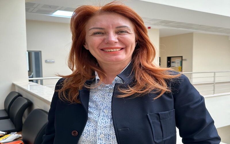 Uşak Üniversitesi Öğr. Üyesi Dr. Ayşe Özdemir