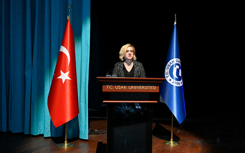 Ayşegül Taş