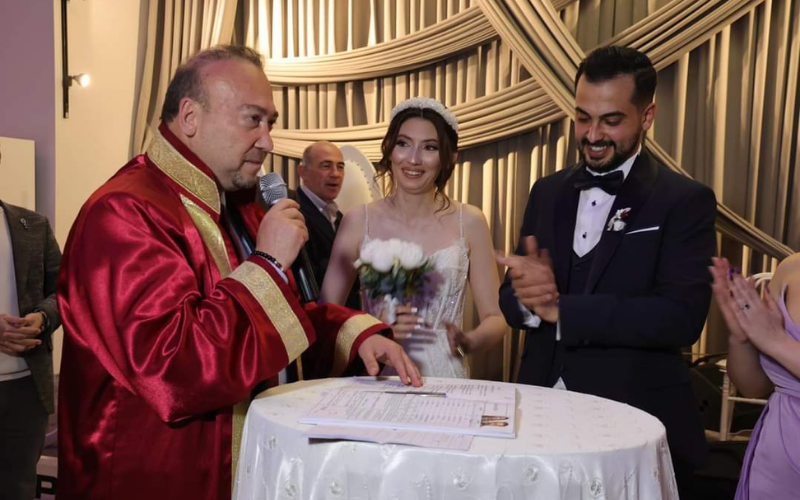 Özkan Yalım Nikah Kıyma