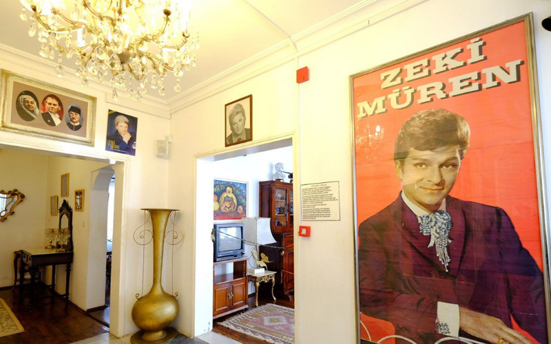 Zeki Müren Sanat Galerisi