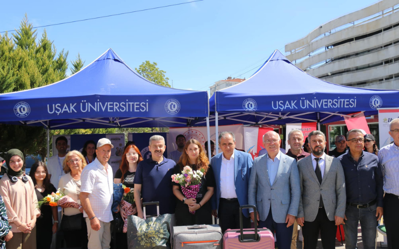 Uşak Üniversitesi Karşılama