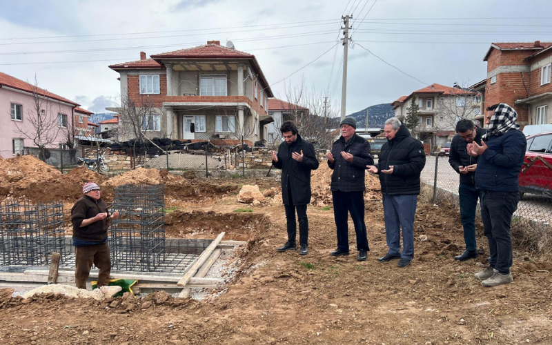 Sivaslı Cami (1)