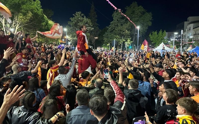 Galatasaray 1