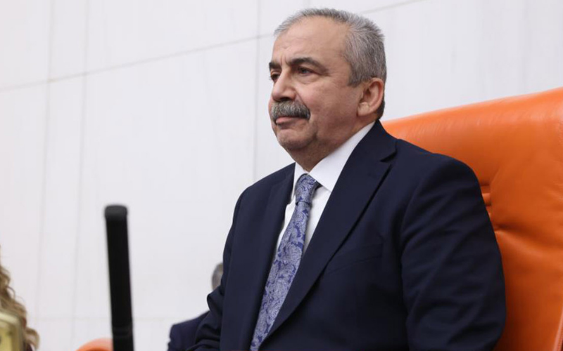 Önder
