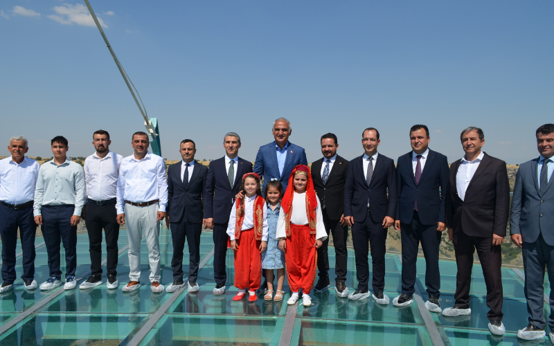 Bakan 4