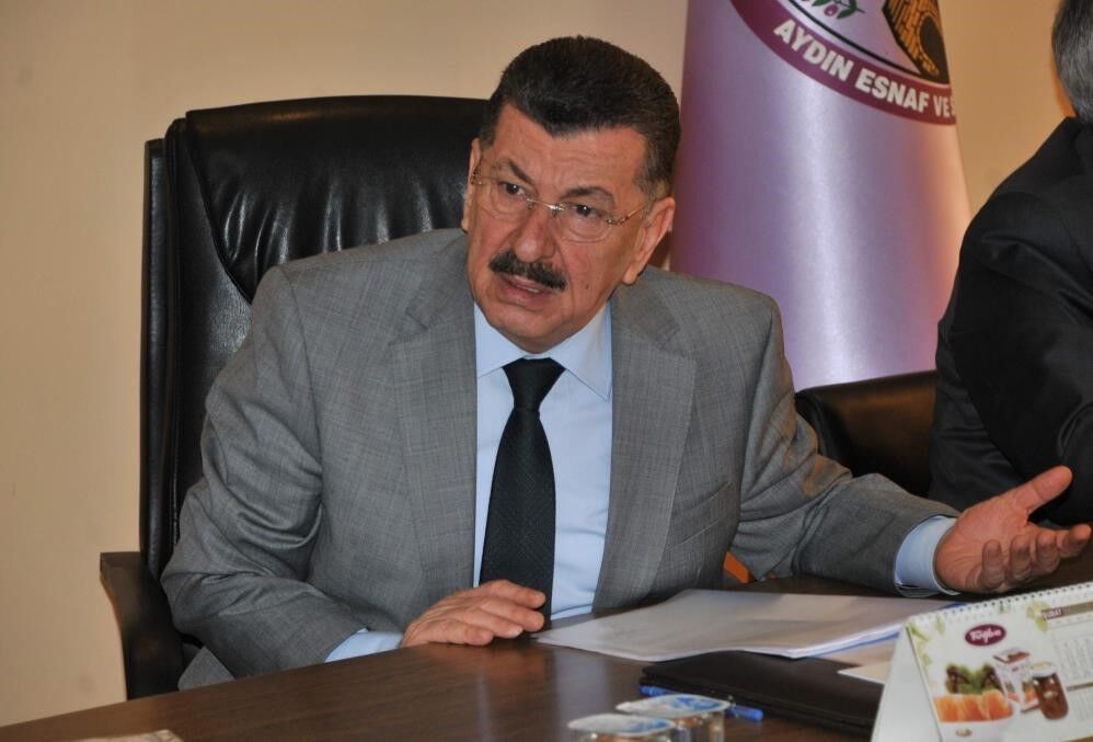 Eski blirlik başkanı evinde ölü bulundu