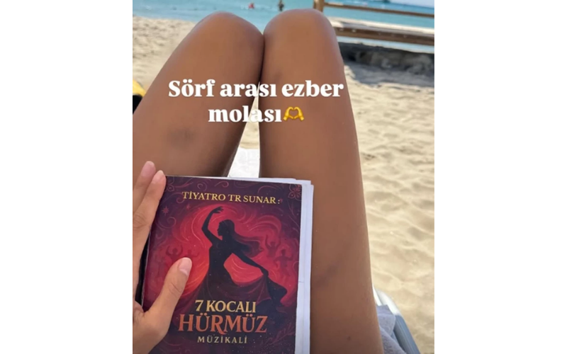 Çağla Şikel2