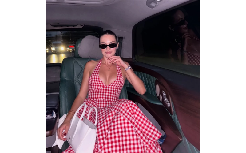 Melis Sezen2