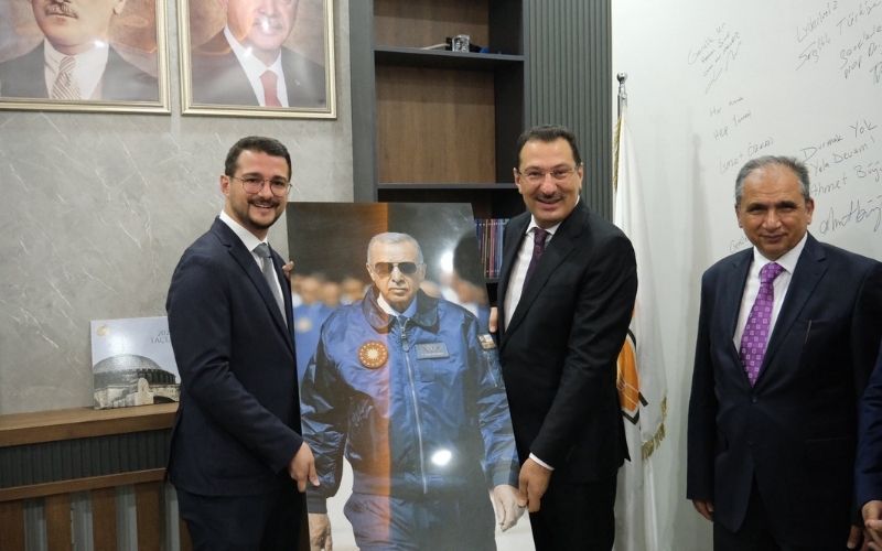 A İ Y A V U Z 4