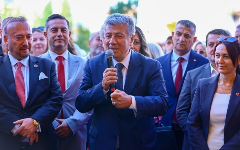 K İ T A P F U A R I 6