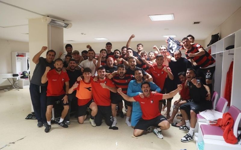 Uşakspor 11 (2)
