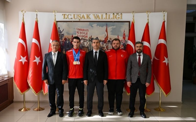Yüzücü 1
