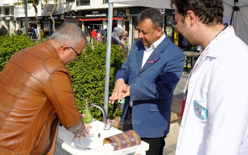El Yıkama Günü2