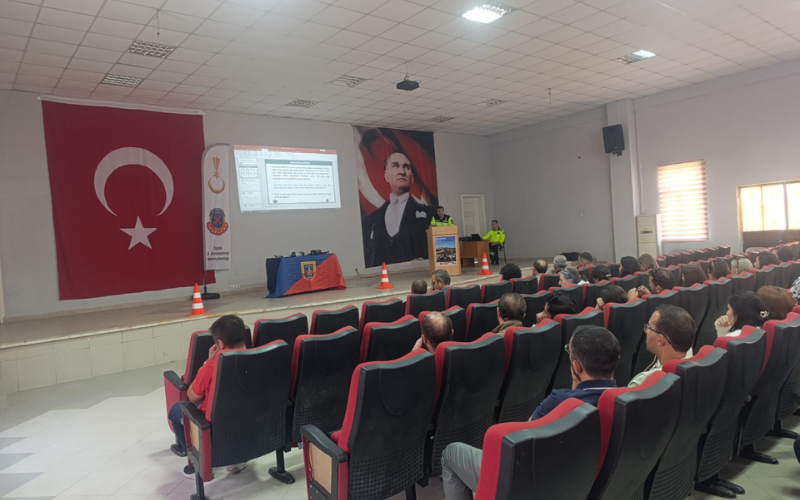 Trafi̇k Dersi̇