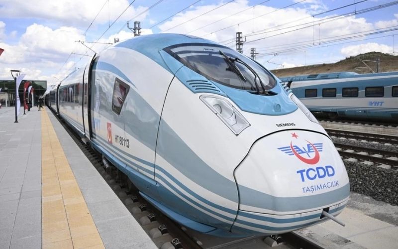 Y H T Tren