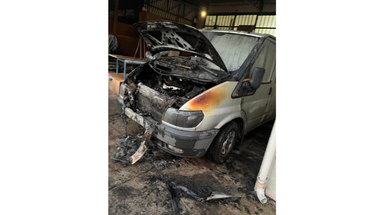 Araba Dükkan Yangın 2