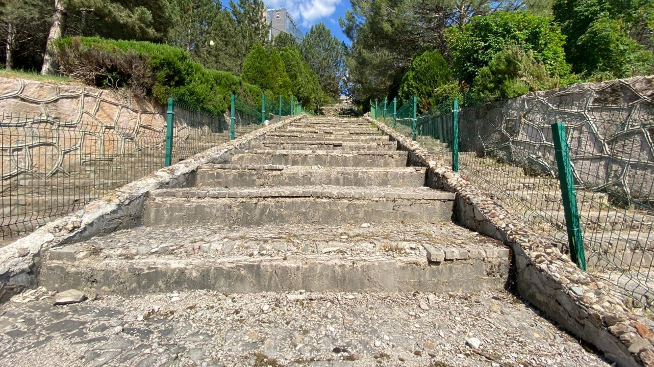 Su Merdiveni