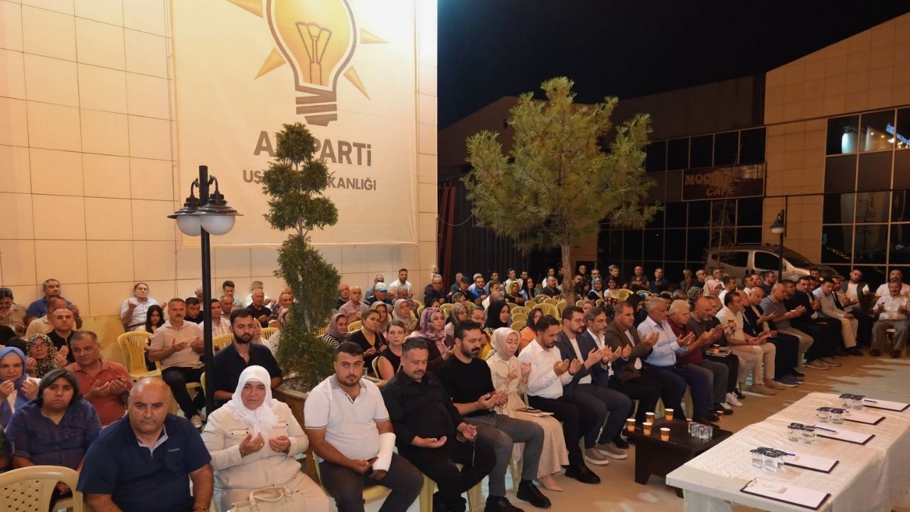 AK Parti Uşak Teşkilatı 25. Yılında Vefat Eden Yol Arkadaşlarını Unutmadı