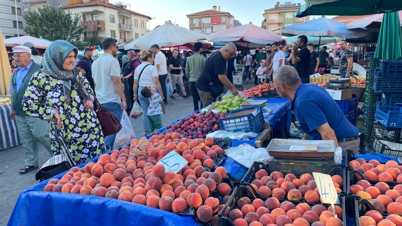 Uşak Salı Pazarı’nda Fiyatlar Belli Oldu