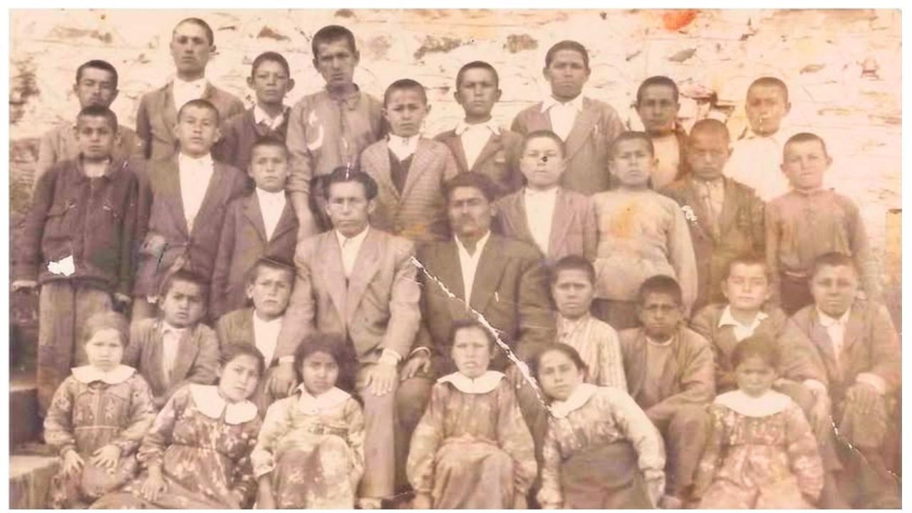 Uşak Beki Köyü Efsane Öğretmeni Ahmet Atilla’yı Unutmadı