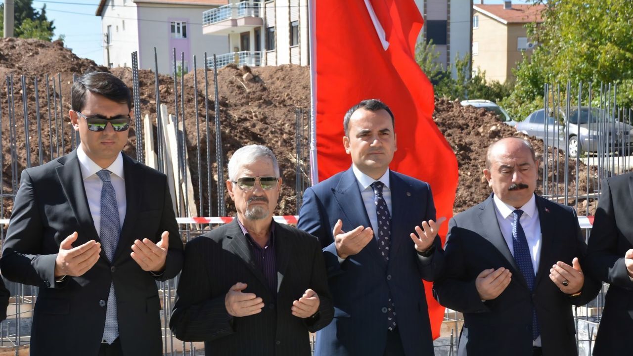 Banaz A S M1