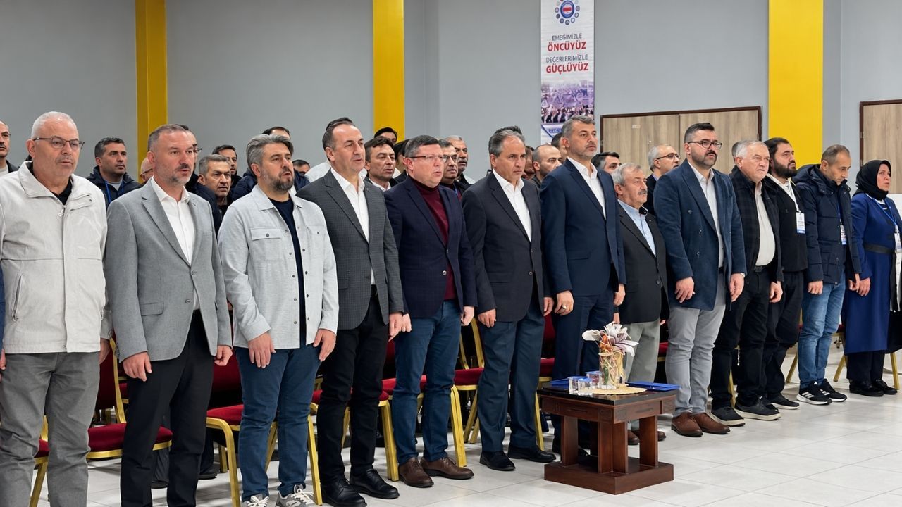 Eğitim-Bir-Sen Uşak’ta Bilal Kara Güven Tazeledi
