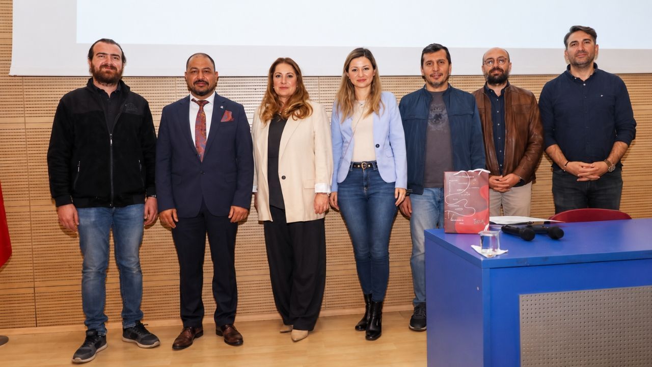 Uşak'ta Blokzincir Teknolojisi Bilim Söyleşisinde Anlatıldı